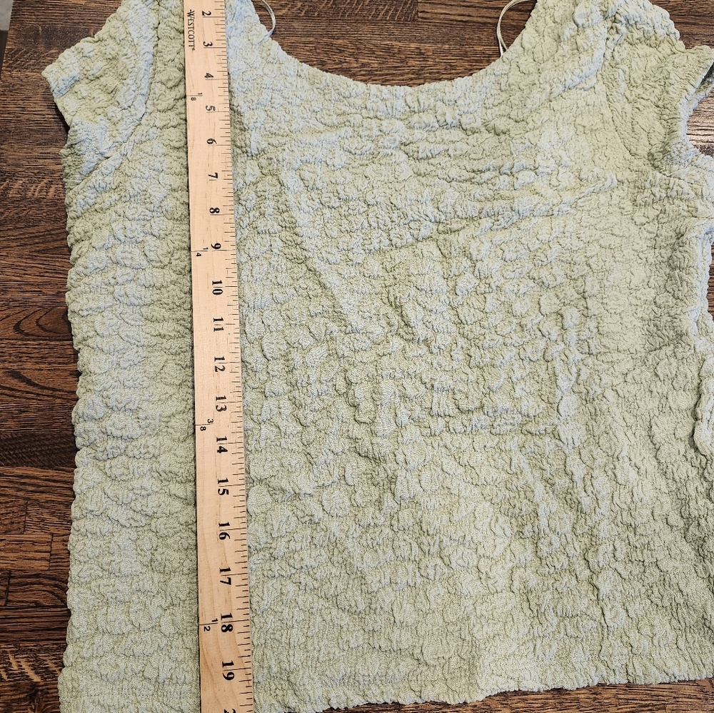 Anthropologie Maeve green popcorn crinkle top Med NWT - Picture 7 of 7
